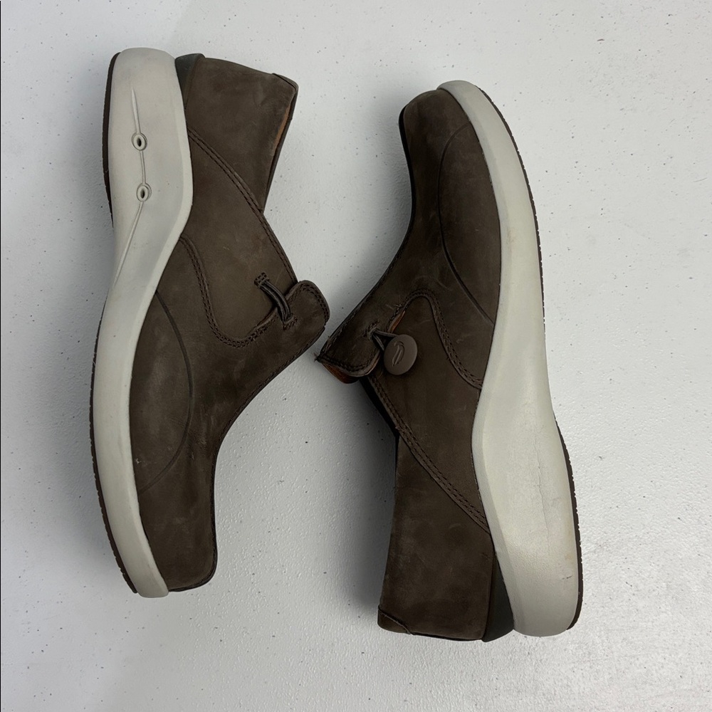 Clarks Unstructured Un Loop 2 Walk Womens Casual Slip-on Ortho Taupe Nubuck Sz 7 - Picture 7 of 11